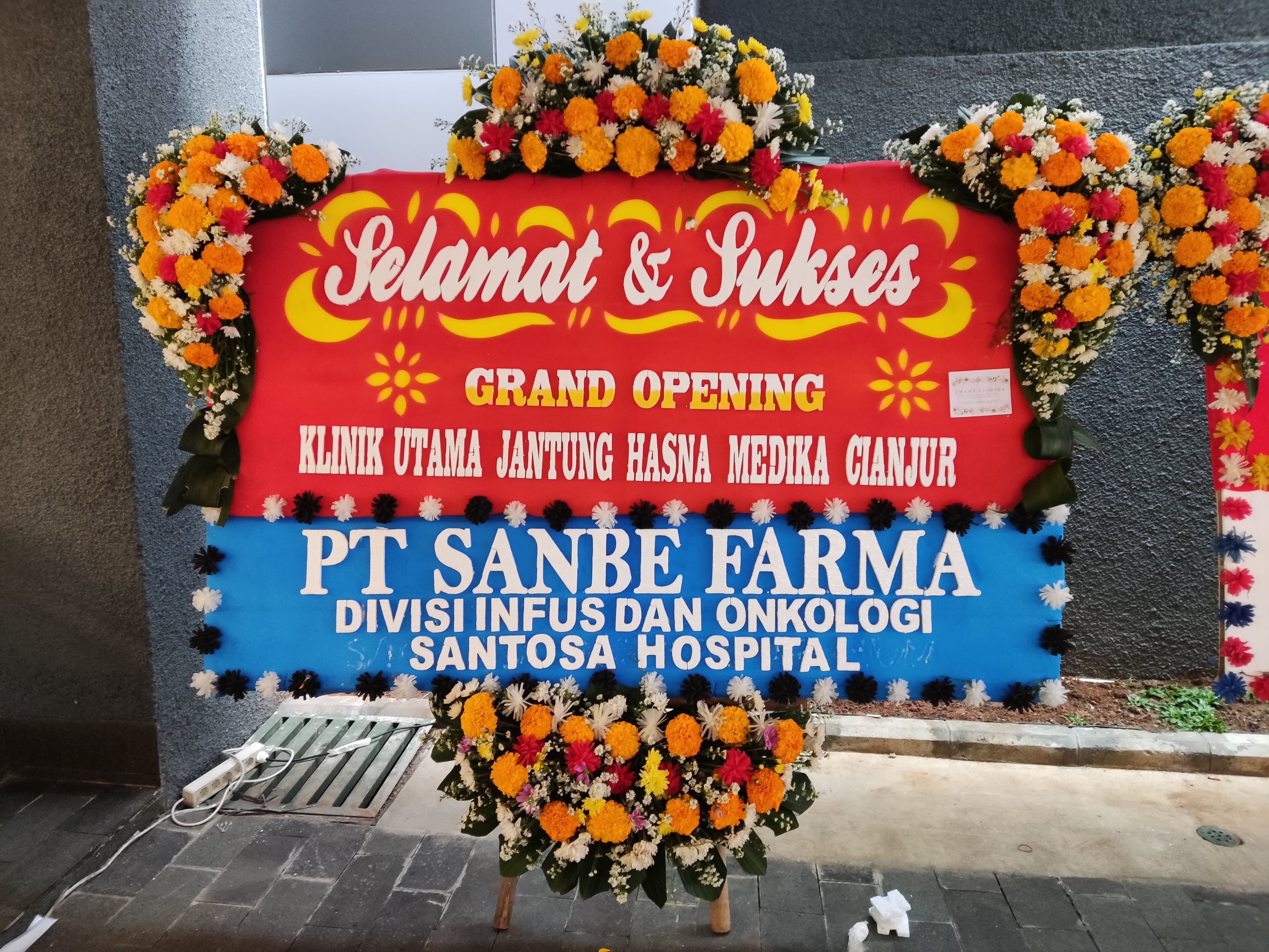 Bunga Papan Selamat & Sukses